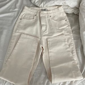 NWOT skinny white jeans